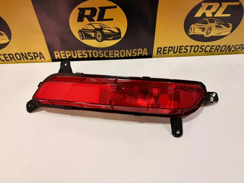 Neblinero trasero izquierdo